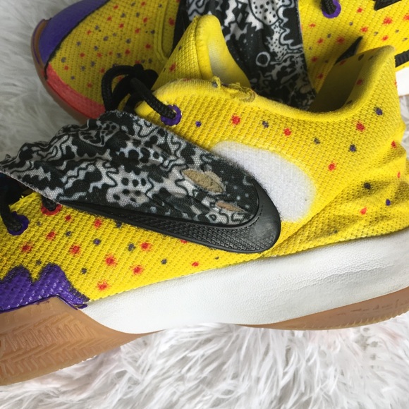 Nike Custom Kyrie Sneakers - Picture 5 of 9
